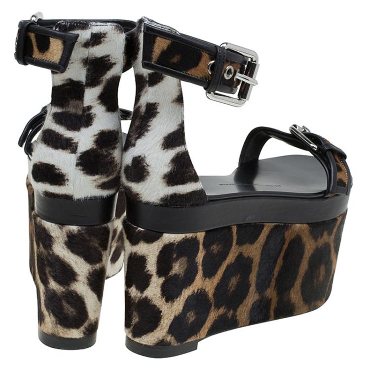 مملوكة مسبقًا Giuseppe Zanotti Black Leather and Leopard Calf Hair Ankle Strap Platform Sandals Size 37.5