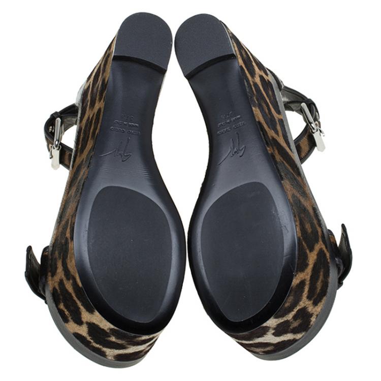 مملوكة مسبقًا Giuseppe Zanotti Black Leather and Leopard Calf Hair Ankle Strap Platform Sandals Size 37.5