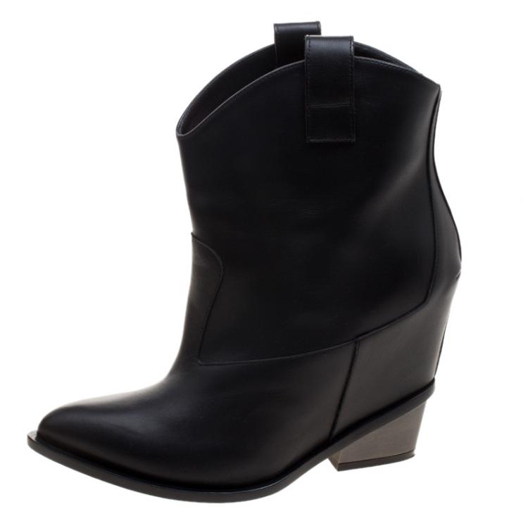 Pre Owned Giuseppe Zanotti Black Leather Pointed Toe Boots Size 41