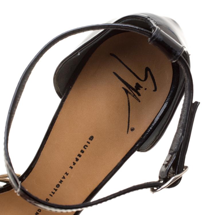 Pre Owned Giuseppe Zanotti Black and Gold Knotted Leather Ankle Strap Sandals Size 39