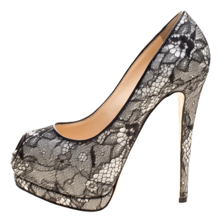 مملوكة مسبقًا Giuseppe Zanotti Monochrome Lace Peep Toe Platform Pumps Size 38