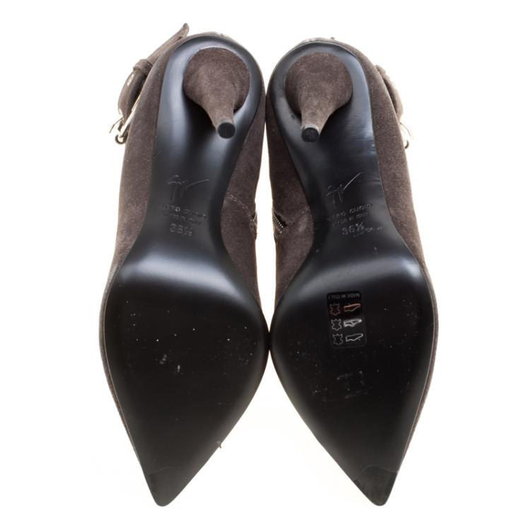 مملوكة مسبقًا Giuseppe Zanotti Dark Grey Suede Asymmetrical Zip Ankle Boots Size 36.5