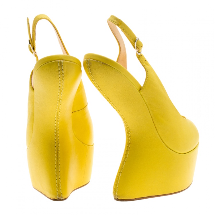 Pre Owned Giuseppe Zanotti Yellow Leather Slingback Heel Less Platform Sandals Size 35