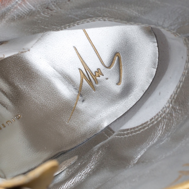 مملوكة مسبقًا Giuseppe Zanotti Metallic Gold Leather Multi Zip Detail Pointed Boots Size 37.5