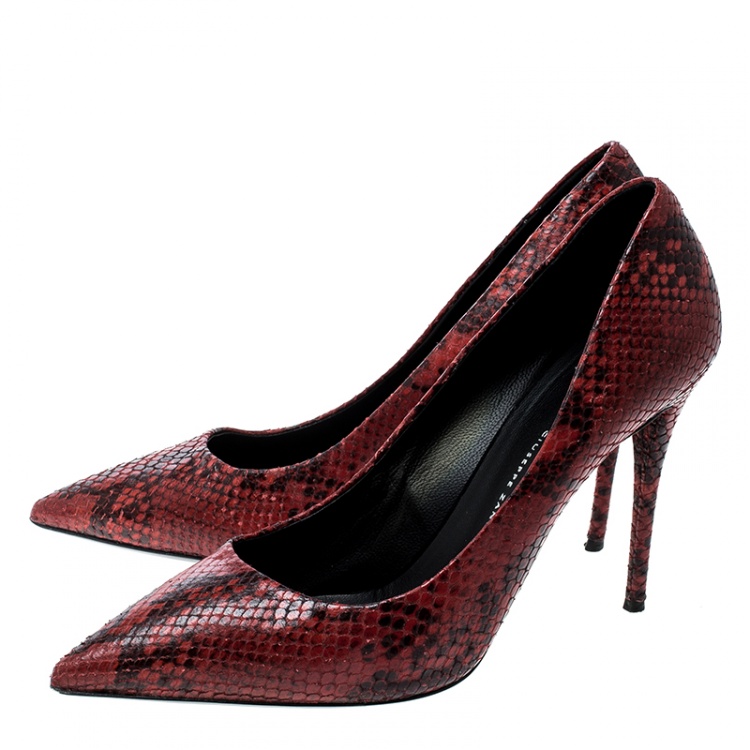 Pre Owned Giuseppe Zanotti Red Printed Snakeskin Leather Pointed Toe Pumps Size 39