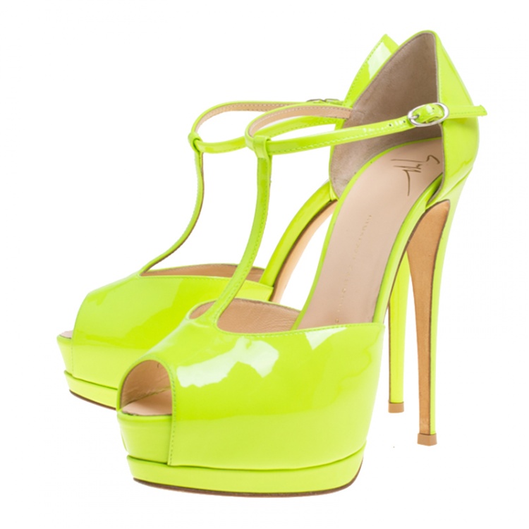 Pre Owned Giuseppe Zanotti Neon Green Patent Leather T-Strap Platform Peep Toe Sandals Size 38
