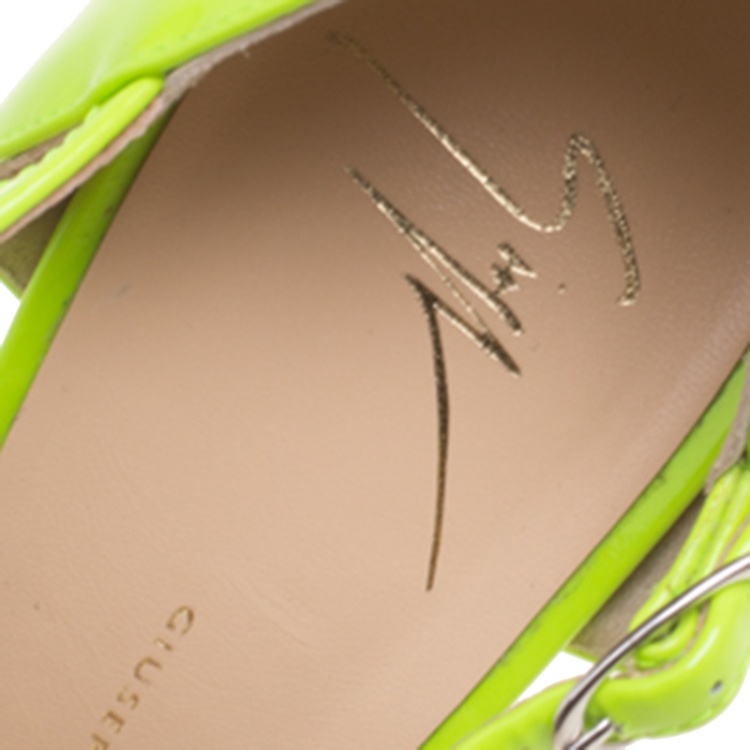 Pre Owned Giuseppe Zanotti Neon Green Patent Leather T-Strap Platform Peep Toe Sandals Size 38