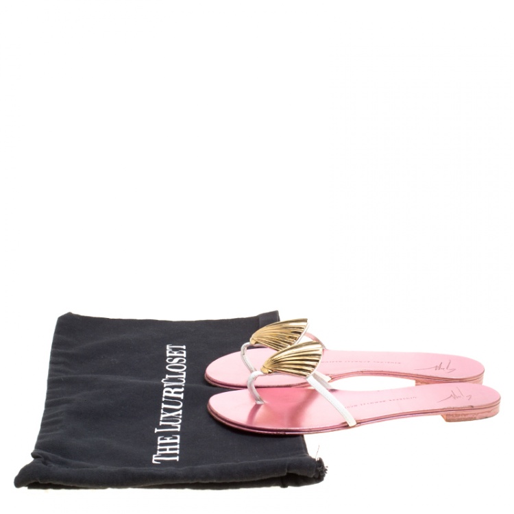Pre Owned Giuseppe Zanotti White Leather Shell Flat Sandals Size 38