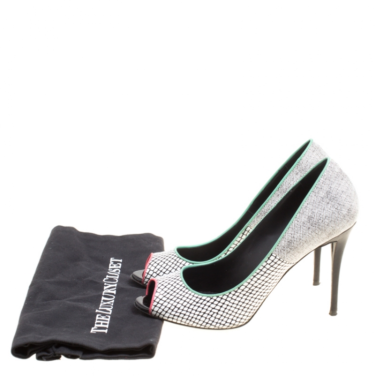 Pre Owned Giuseppe Zanotti Monochrome Printed Leather Peep Toe Pumps Size 38.5