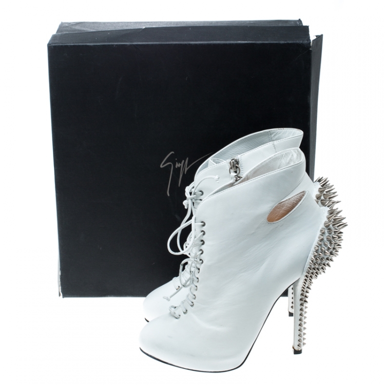 Pre Owned Giuseppe Zanotti White Leather Spike Embellished Heel Cut Out Ankle Boots Size 37.5