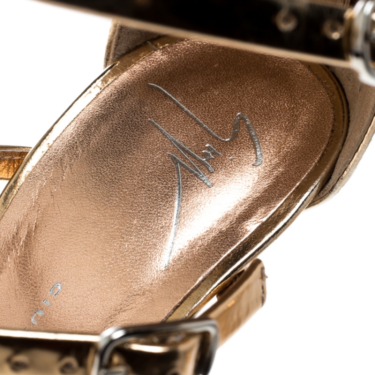 مملوكة مسبقًا Giuseppe Zanotti Metallic Rose Gold Leather Gladiator Sandals Size 37
