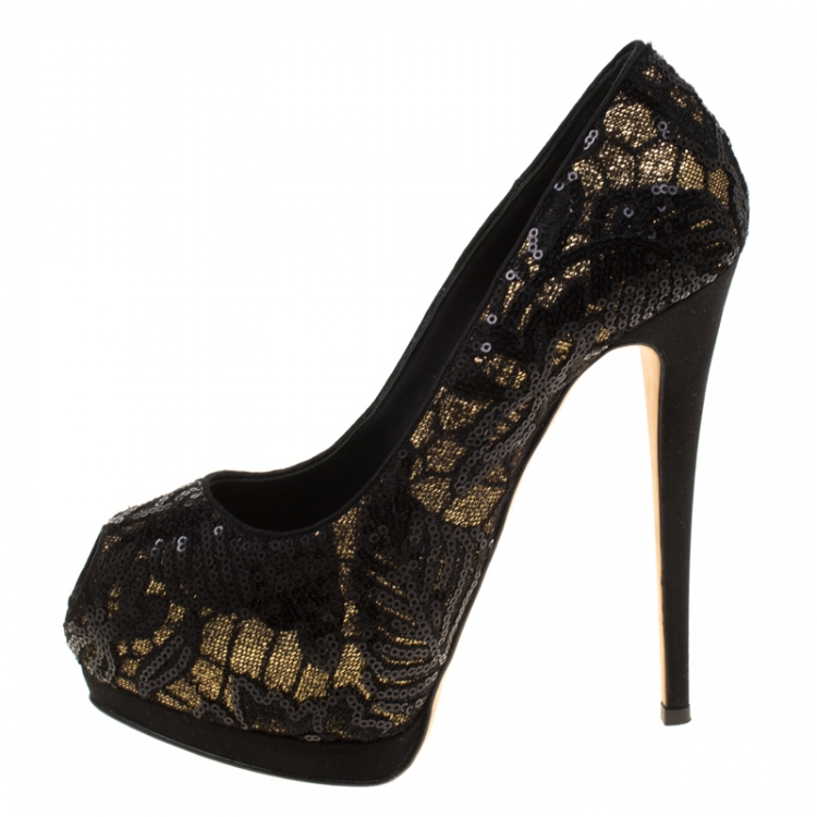 مملوكة مسبقًا Giuseppe Zanotti Black/Gold Sequins Embellished Lace Sharon Peep Toe Platform Pumps Size 38.5
