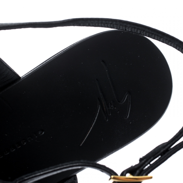 Pre Owned Giuseppe Zanotti Black Leather Cross Strap Flat Sandals Size 40