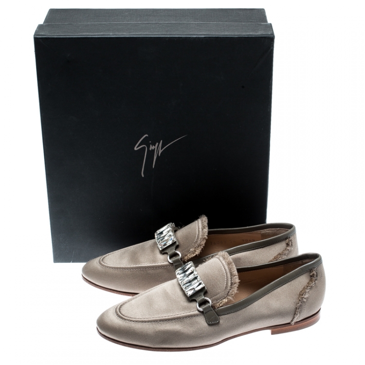 مملوكة مسبقًا Giuseppe Zanotti Beige Satin Letizia Crystal Embellished Loafers Size 36