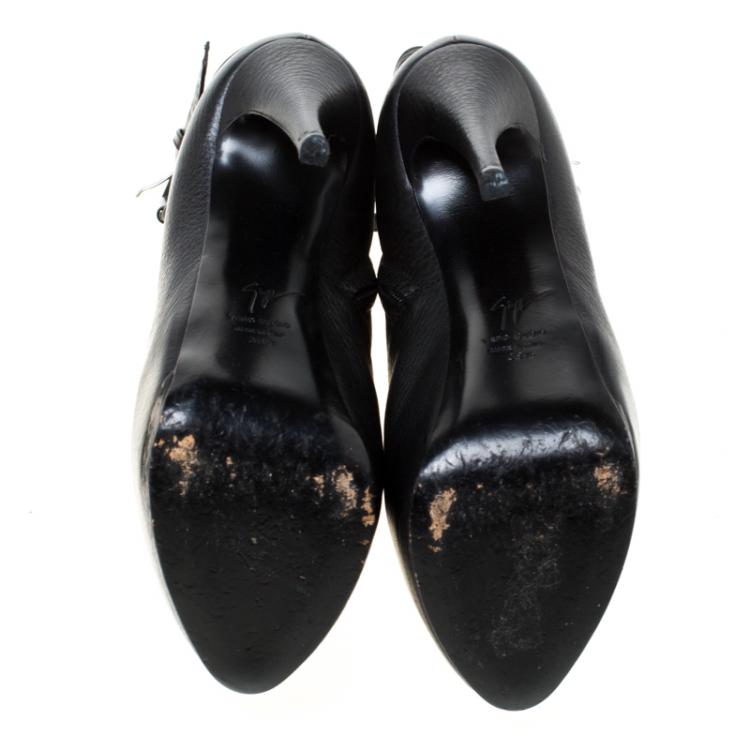 مملوكة مسبقًا Giuseppe Zanotti Black Leather Strappy Platform Ankle Boots Size 38.5