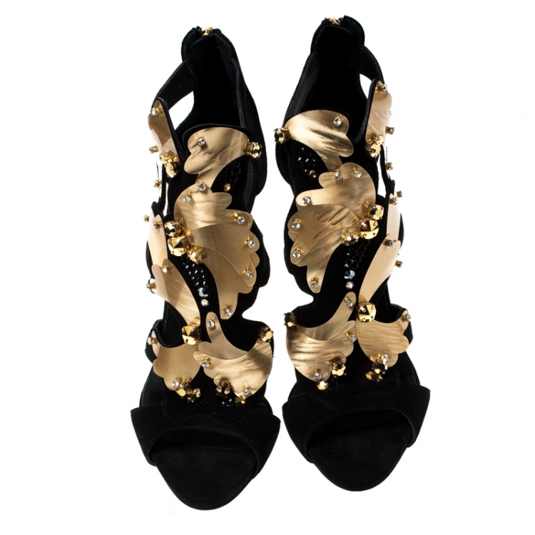 Pre Owned Giuseppe Zanotti Black/Gold Crystal Embellished Suede and Vinyl Strappy Sandals Size 38.5 