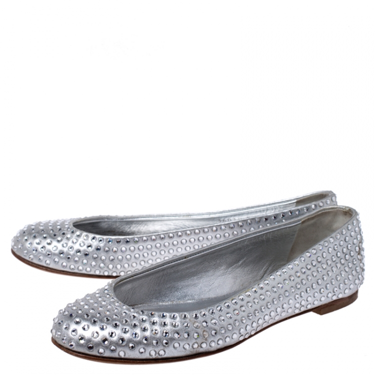 Pre Owned Giuseppe Zanotti Silver Crystal Embellished Leather Ballet Flats Size 36