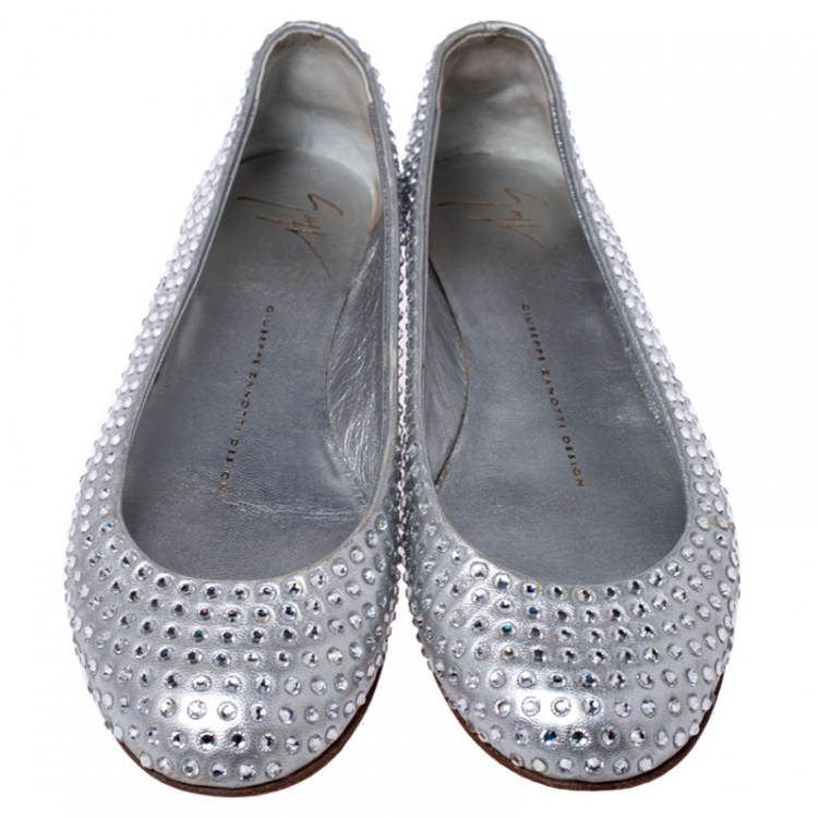 Pre Owned Giuseppe Zanotti Silver Crystal Embellished Leather Ballet Flats Size 36