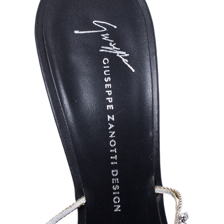 Pre Owned Giuseppe Zanotti Black Leather Crystal Embellished T Strap Sandals Size 38.5