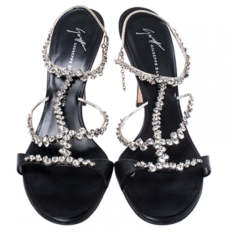 Pre Owned Giuseppe Zanotti Black Leather Crystal Embellished T Strap Sandals Size 38.5