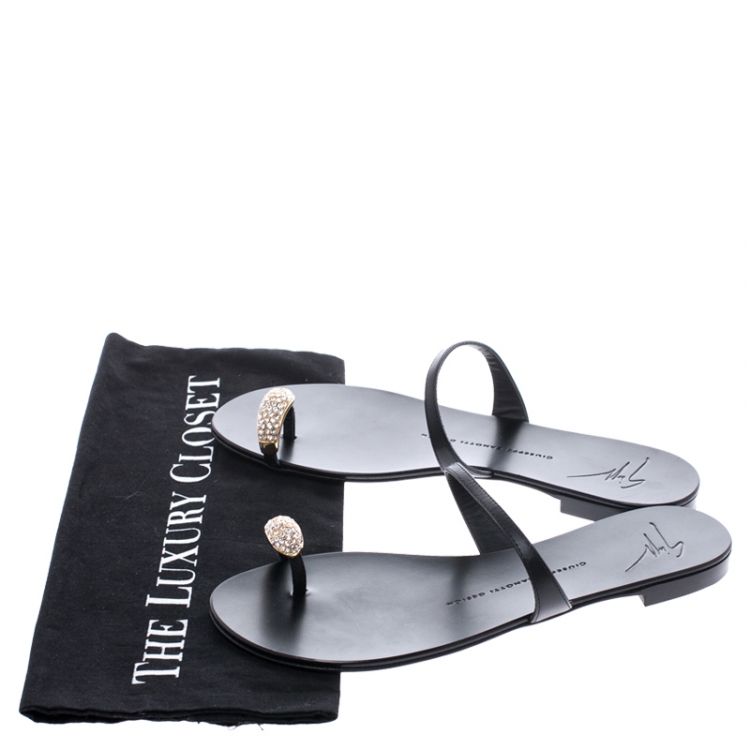 Pre Owned Giuseppe Zanotti Black Leather Toe Ring Sandals Size 38