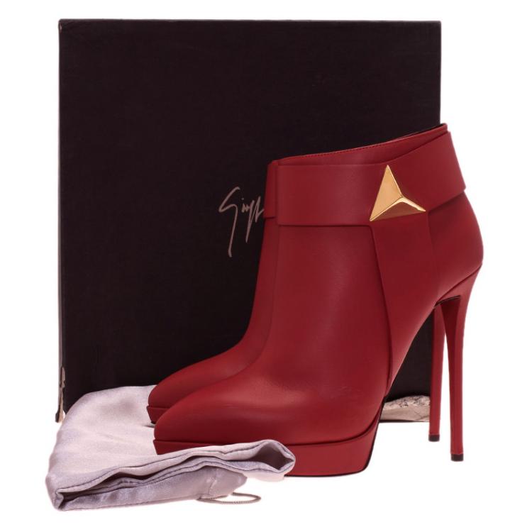 Pre Owned Giuseppe Zanotti Red Leather Pyramid Stud Platform Ankle Boots Size 40