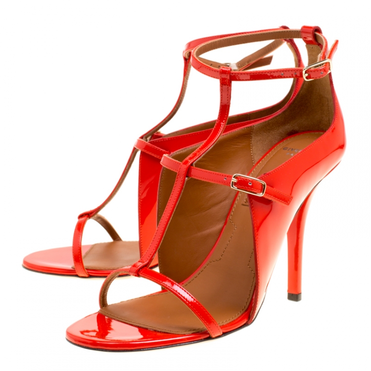 Pre Owned Givenchy Red Patent Leather T Strap Open Toe Sandals Size 37.5