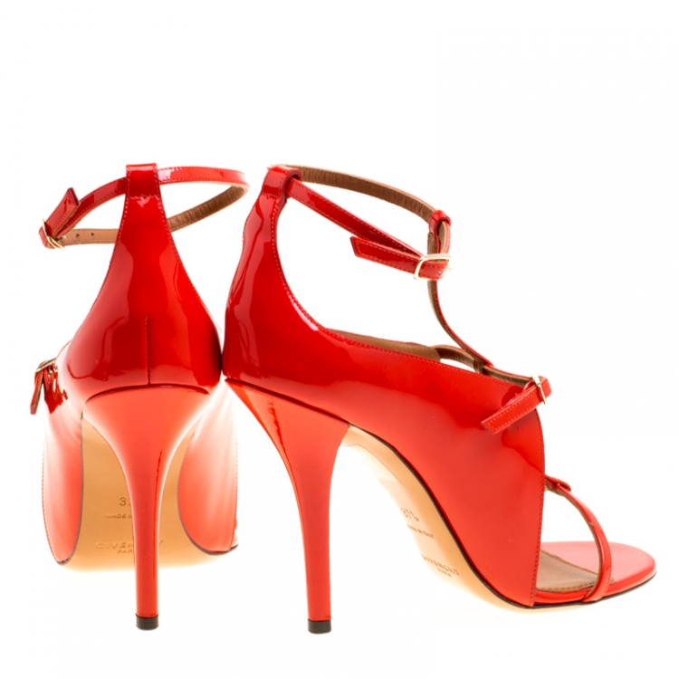 Pre Owned Givenchy Red Patent Leather T Strap Open Toe Sandals Size 37.5