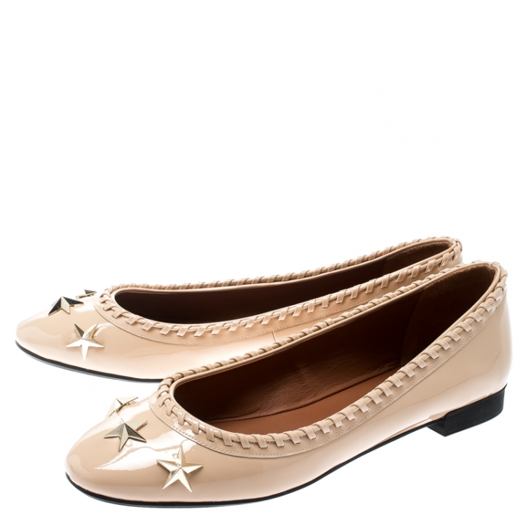 Pre Owned Givenchy Beige Patent Whipstitch Detail Star Studded Ballet Flats Size 39.5