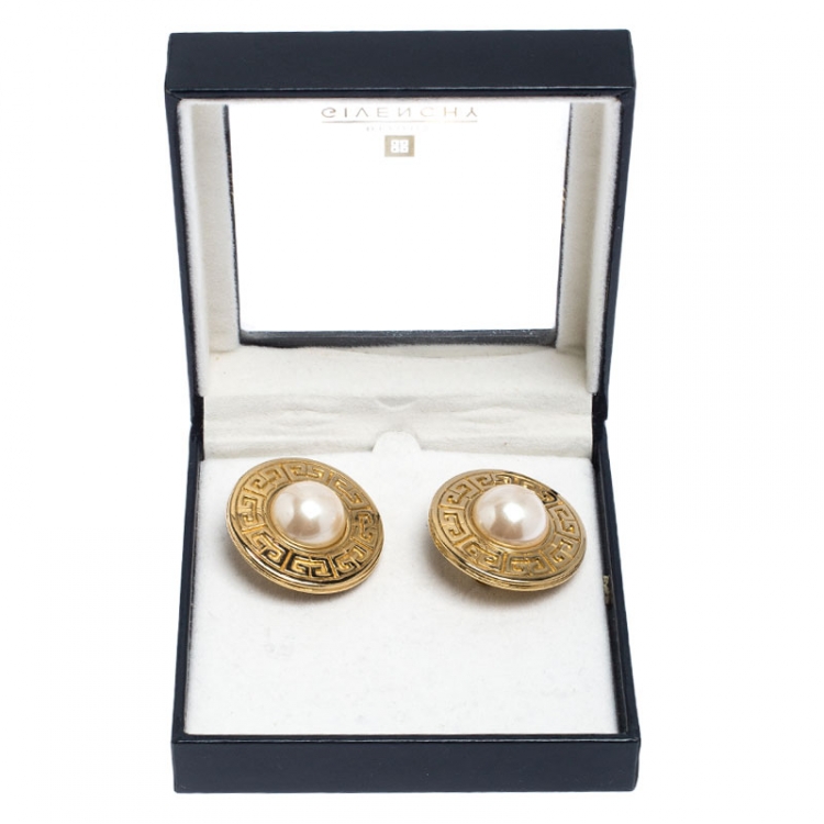 Pre Owned Givenchy Gold Tone Faux Pearl Round Clip-on Stud Earrings