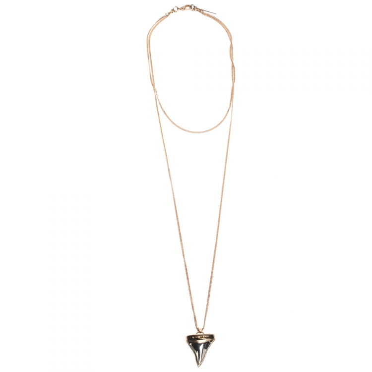 Givenchy Shark Tooth Pendant Necklace in Metallic | Lyst
