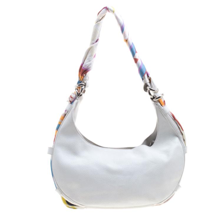 مملوكة مسبقًا Givenchy White Leather Scarf Around Hobo