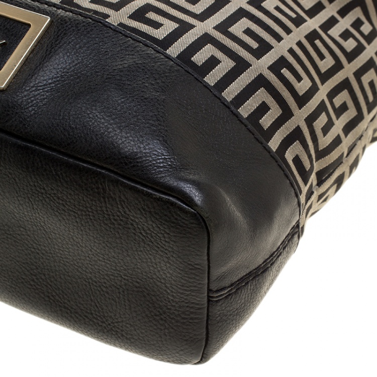 مملوكة مسبقًا Givenchy Grey/Black Monogram Canvas and Leather Hobo 