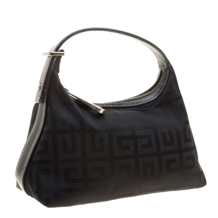 مملوكة مسبقًا Givenchy Black Logo Print Canvas Hobo 
