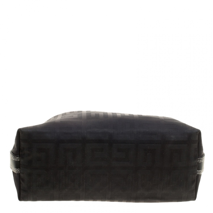 مملوكة مسبقًا Givenchy Black Logo Print Canvas Hobo 