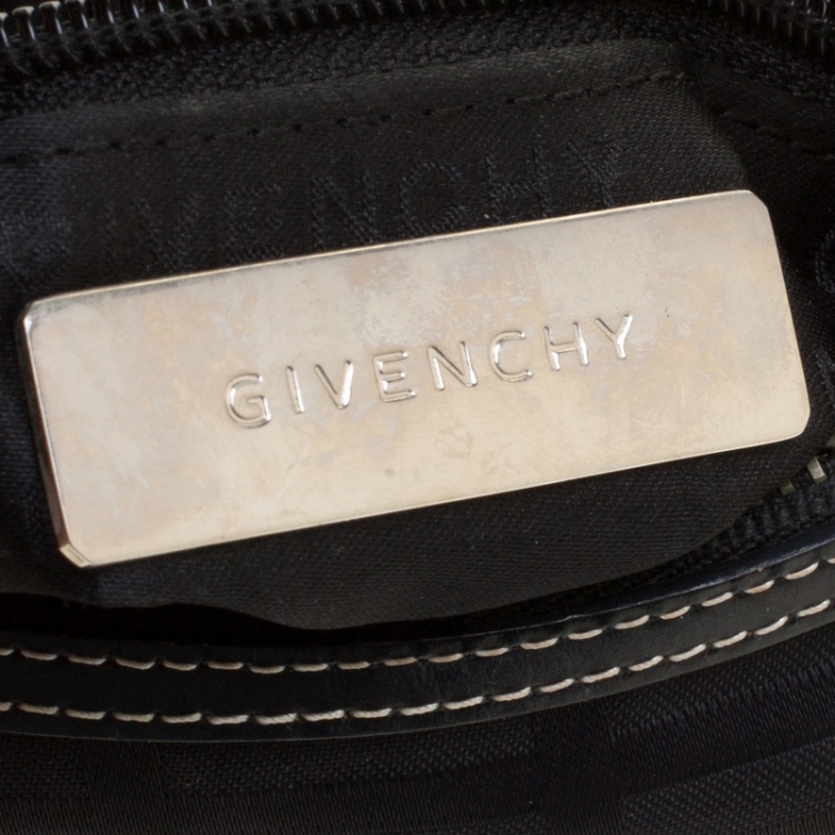 مملوكة مسبقًا Givenchy Black Logo Print Canvas Hobo 