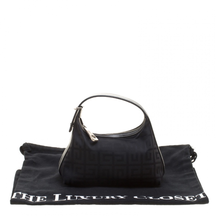 مملوكة مسبقًا Givenchy Black Logo Print Canvas Hobo 