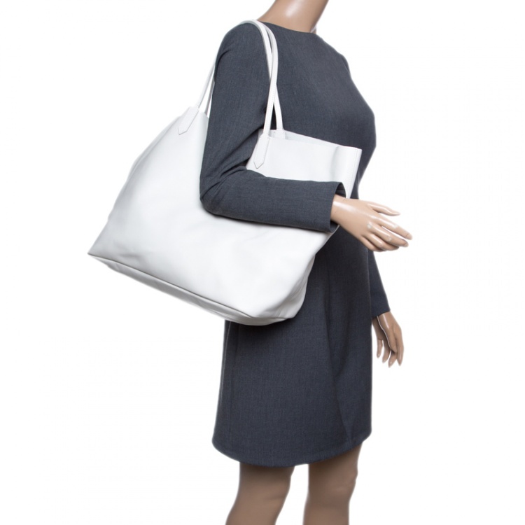 Pre Owned Givenchy Off White Leather Large Antigona Shopping Tote