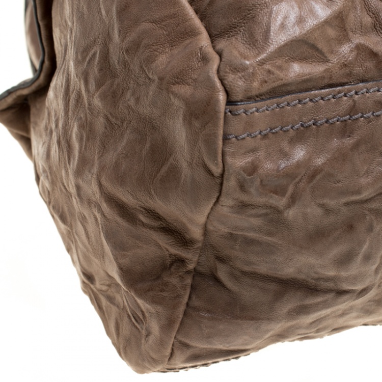 مملوكة مسبقًا Givenchy Brown Leather Medium Pandora Crossbody Bag