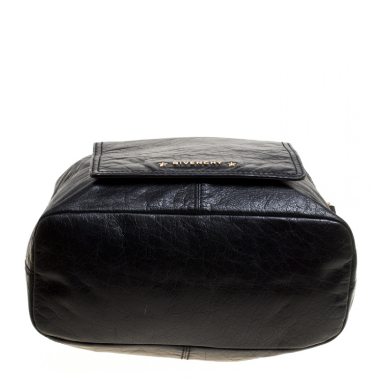 مملوكة مسبقًا Givenchy Black Leather Hobo