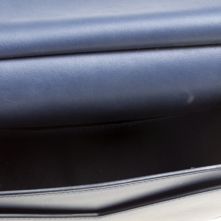 مملوكة مسبقًا Givenchy Navy Blue Leather Mini Infinity Saddle Bag