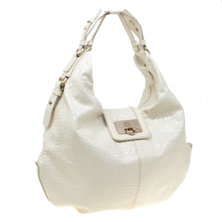 مملوكة مسبقًا Givenchy White Textured Patent Leather Hobo