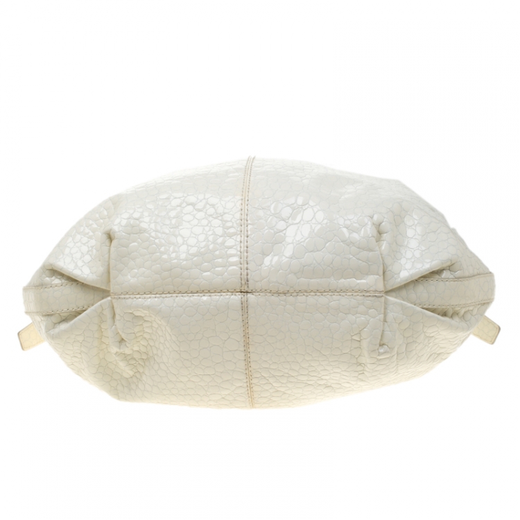 مملوكة مسبقًا Givenchy White Textured Patent Leather Hobo