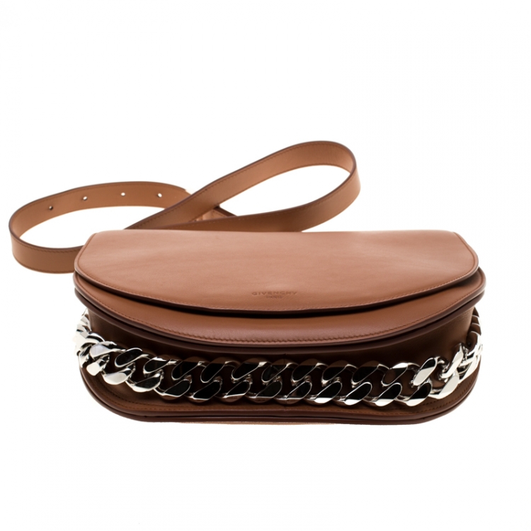 مملوكة مسبقًا Givenchy Brown Leather Mini Infinity Saddle Bag