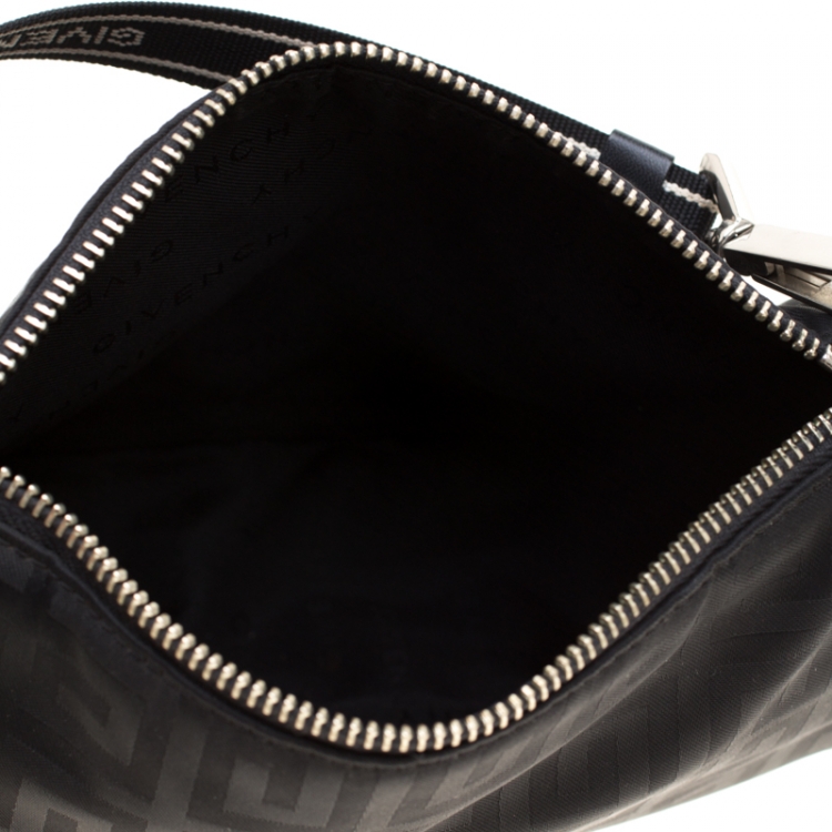 مملوكة مسبقًا Givenchy Black Monogram Nylon Shoulder Bag