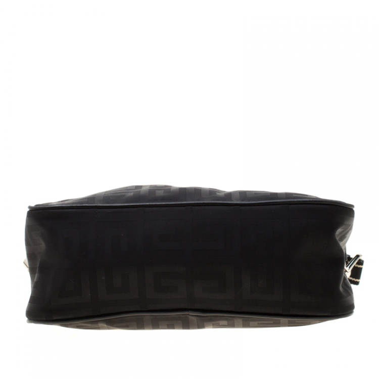 مملوكة مسبقًا Givenchy Black Monogram Nylon Shoulder Bag