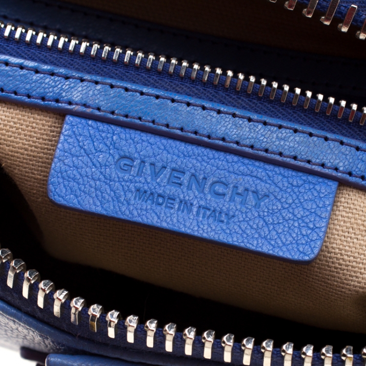مملوكة مسبقًا Givenchy Blue Leather Mini Antigona Satchel