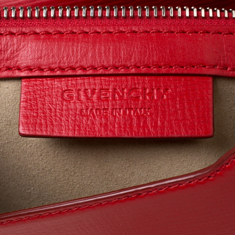 مملوكة مسبقًا Givenchy Red Leather Mini Pandora Box Crossbody Bag