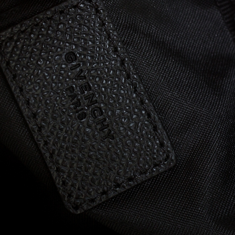Pre Owned Givenchy Black Nylon Crossbody Bag