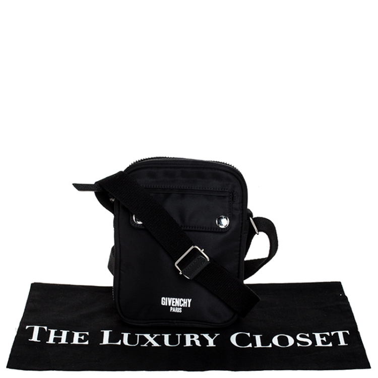 Pre Owned Givenchy Black Nylon Crossbody Bag